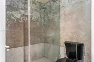 690 SW 1st Ct, Miami, FL 33130 - Photo 19