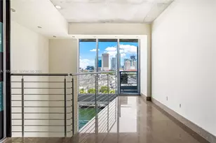 690 SW 1st Ct, Miami, FL 33130 - Photo 9