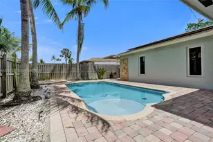 3946 NW 1st Dr, Deerfield Beach, FL 33442 - Photo 5