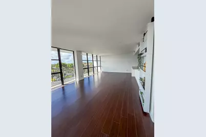 1000 Parkview Dr #531, Hallandale Beach, FL 33009 - Photo 15