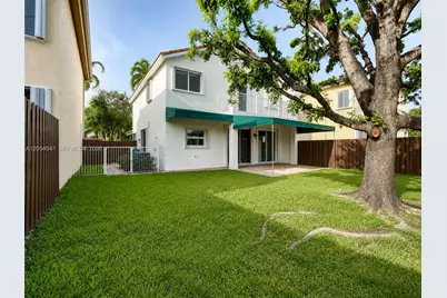 10956 NW 73rd St #10956, Doral, FL 33178 - Photo 17