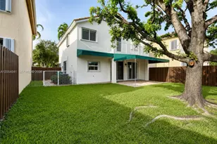 10956 NW 73rd St, Doral, FL 33178 - Photo 17