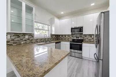 10956 NW 73rd St #10956, Doral, FL 33178 - Photo 9