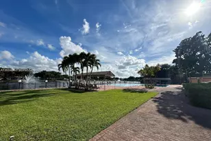 200 Ashbury Rd, Hollywood, FL 33024 - Photo 5