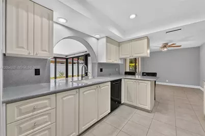 1109 SE 10th St, Deerfield Beach, FL 33441 - Photo 25