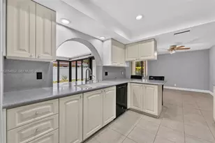 1109 SE 10th St, Deerfield Beach, FL 33441 - Photo 25