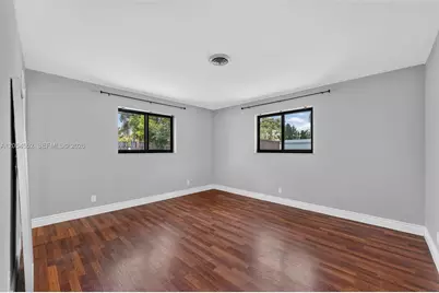 1109 SE 10th St, Deerfield Beach, FL 33441 - Photo 17
