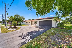 1109 SE 10th St, Deerfield Beach, FL 33441 - Photo 7