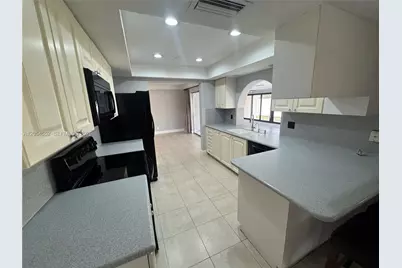 1109 SE 10th St, Deerfield Beach, FL 33441 - Photo 17