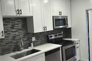 4070 Sierra Terrace, Sunrise, FL 33351 - Photo 5
