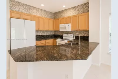 7337 Smithbrooke Dr, Lake Worth, FL 33467 - Photo 5