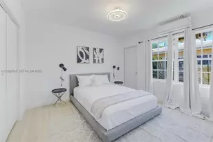 421 75th St, Miami Beach, FL 33141 - Photo 13