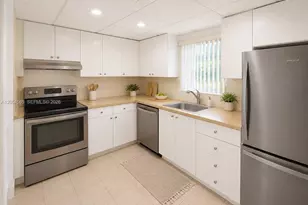 8650 SW 109th Ave, Miami, FL 33173 - Photo 5