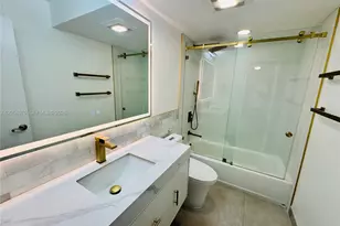 420 NE 12th Ave, Hallandale Beach, FL 33009 - Photo 9