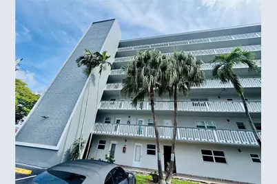 420 NE 12th Ave #502, Hallandale Beach, FL 33009 - Photo 15
