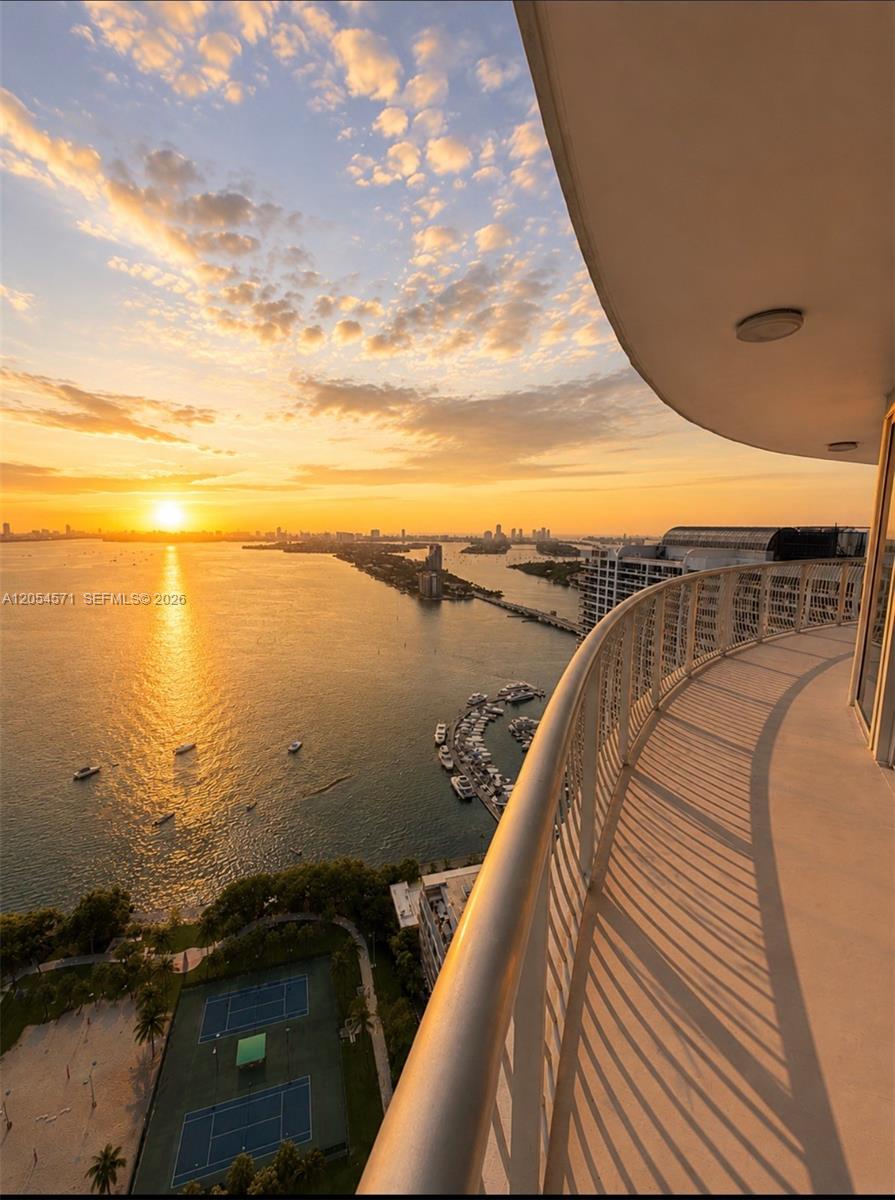 1750 N Bayshore Dr #4201 - 1750 N Bayshore Dr #4201, Miami, FL 33132 Luxury Property | Jose Angel Pina