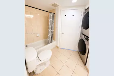 1750 N Bayshore Dr #4201, Miami, FL 33132 - Photo 9