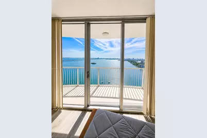 1750 N Bayshore Dr #4201, Miami, FL 33132 - Photo 23