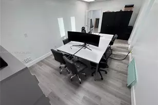 1333 E University Dr, Plantation, FL 33324 - Photo 1