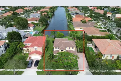 1247 NW 165th Ave, Pembroke Pines, FL 33028 - Photo 5
