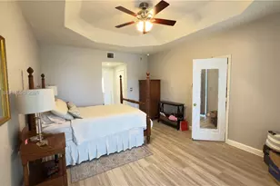 1247 NW 165th Ave, Pembroke Pines, FL 33028 - Photo 7