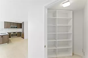 88 SW 7th St, Miami, FL 33130 - Photo 19