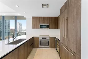 88 SW 7th St, Miami, FL 33130 - Photo 5