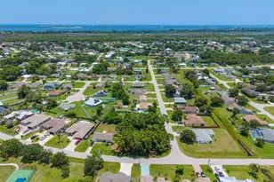 2801 SE Leigh Ave, Port Saint Lucie, FL 34952 - Photo 11