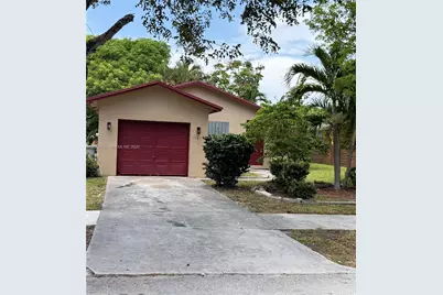 1561 NW 7th Ter, Pompano Beach, FL 33060 - Photo 1