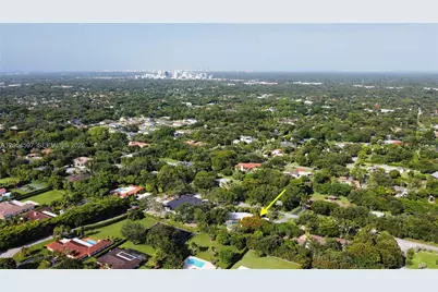 11450 SW 92nd Ct, Miami, FL 33176 - Photo 29