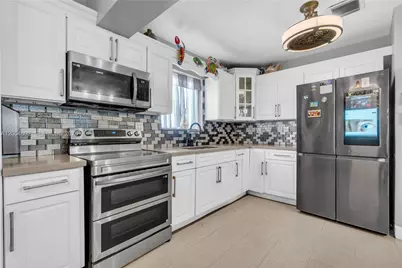 295 NW 122nd St, North Miami, FL 33168 - Photo 9
