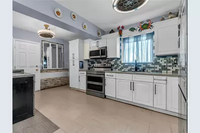 295 NW 122nd St, North Miami, FL 33168 - Photo 11
