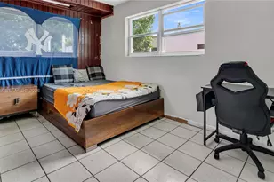 295 NW 122nd St, North Miami, FL 33168 - Photo 17
