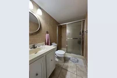 1000 Parkview Dr #107, Hallandale Beach, FL 33009 - Photo 7