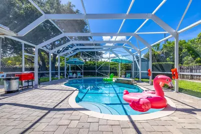 312 N Luna Ct, Hollywood, FL 33021 - Photo 19