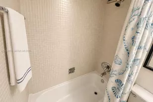 2030 S Ocean Dr, Hallandale Beach, FL 33009 - Photo 17