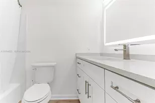331 SW 8th St, Boca Raton, FL 33432 - Photo 17