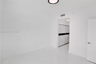 900 Biscayne Blvd, Miami, FL 33132 - Photo 15