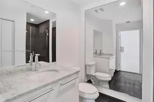 900 Biscayne Blvd, Miami, FL 33132 - Photo 25
