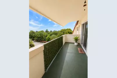 680 Miller Dr #W405, Miami Springs, FL 33166 - Photo 17