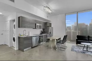 151 SE 1st St, Miami, FL 33131 - Photo 7