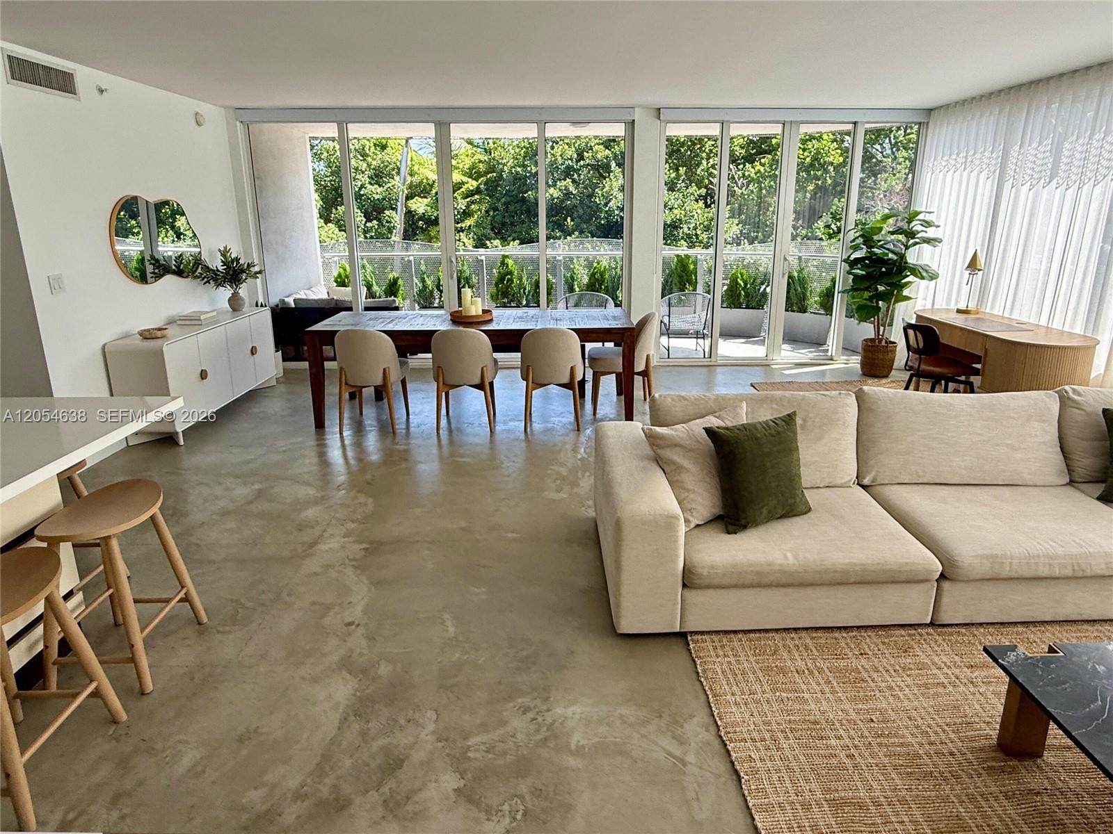 2155 Washington Ct #210 - 2155 Washington Ct #210, Miami Beach, FL 33139 Luxury Property | Jose Angel Pina