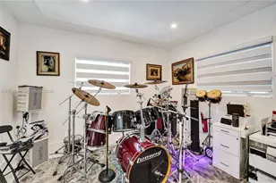 3701 McKinley St, Hollywood, FL 33021 - Photo 11