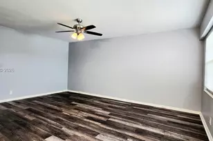 285 Fanshaw G, Boca Raton, FL 33434 - Photo 5