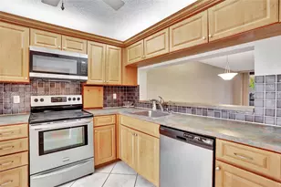 4615 S Carambola Cir S, Coconut Creek, FL 33066 - Photo 7