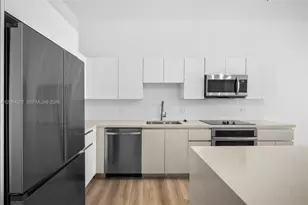 101 Diplomat Pkwy, Hallandale Beach, FL 33009 - Photo 13
