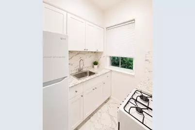 322 25th St #2, Miami Beach, FL 33140 - Photo 5