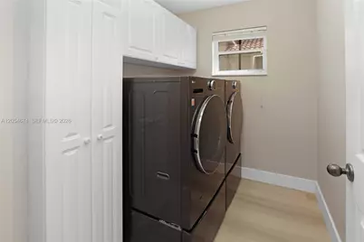 4022 Pinewood Ln, Weston, FL 33331 - Photo 25