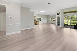 4022 Pinewood Ln, Weston, FL 33331 - Photo 7