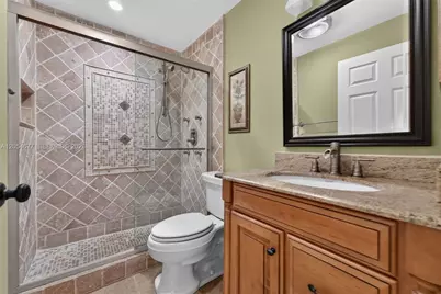 19113 NW 64th Ct, Hialeah, FL 33015 - Photo 39
